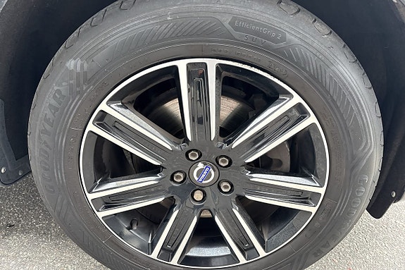 Volvo XC60 13 of 26