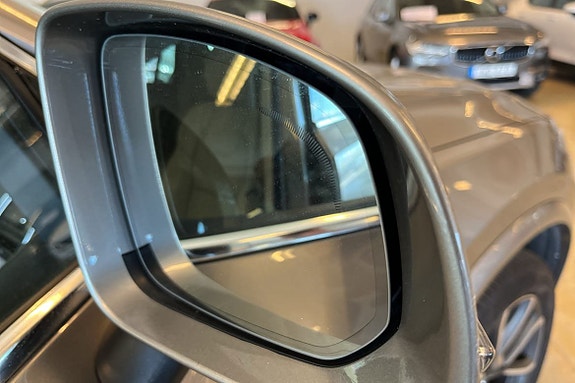 Volvo XC90 21 of 29