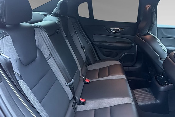 Volvo S60 12 of 13
