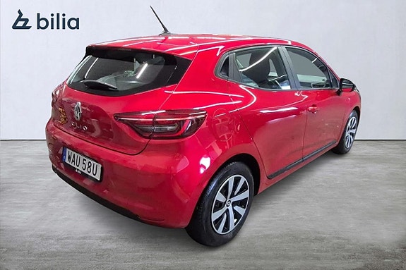 Renault Clio 18 of 21