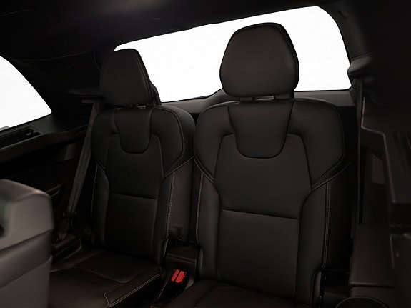 Volvo XC90 29 of 30