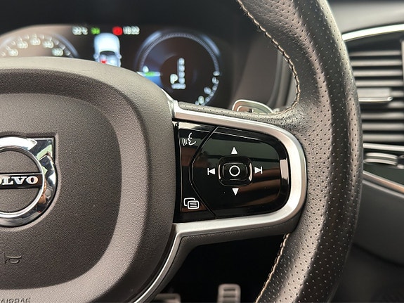 Volvo XC90 21 of 30