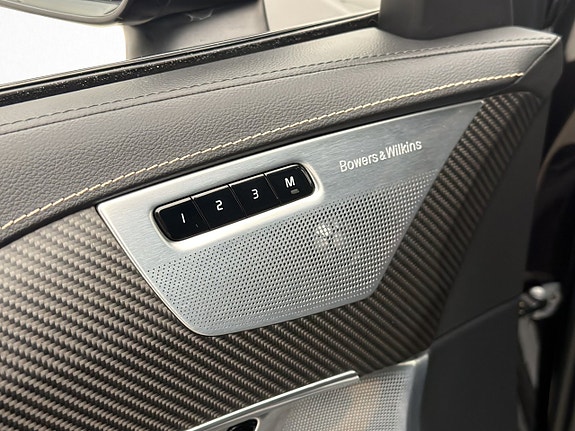 Volvo XC90 24 of 30