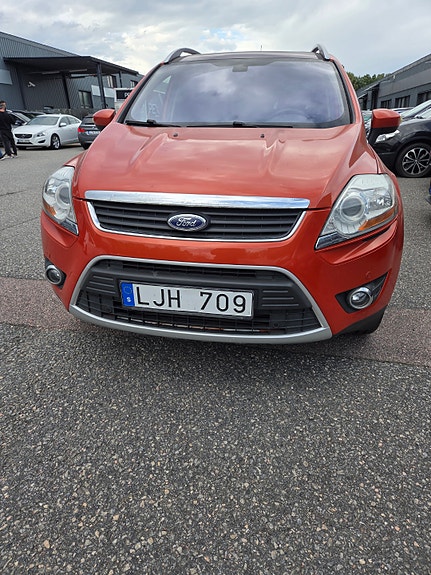 Ford Kuga 2 of 5