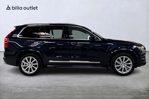 Volvo XC90 5 of 30