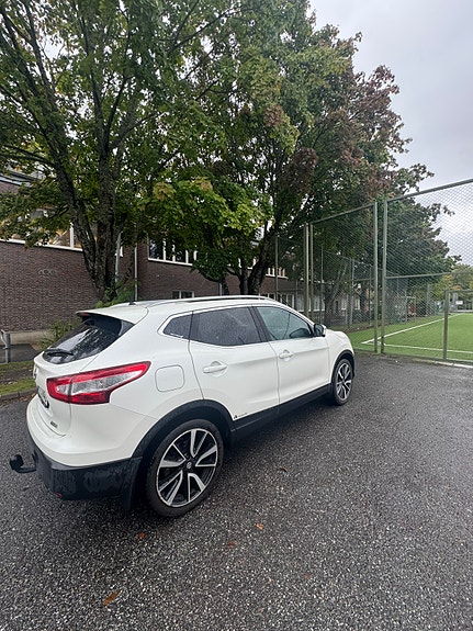 Nissan Qashqai 6 of 12