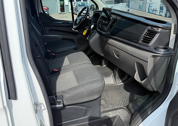 Ford Transit Custom 9 of 15