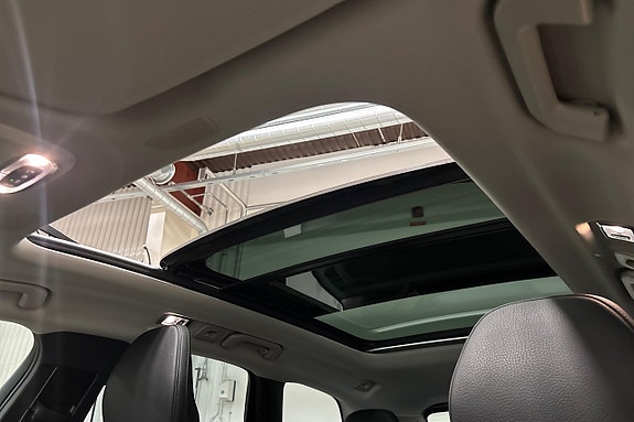 Volvo XC60 18 of 30