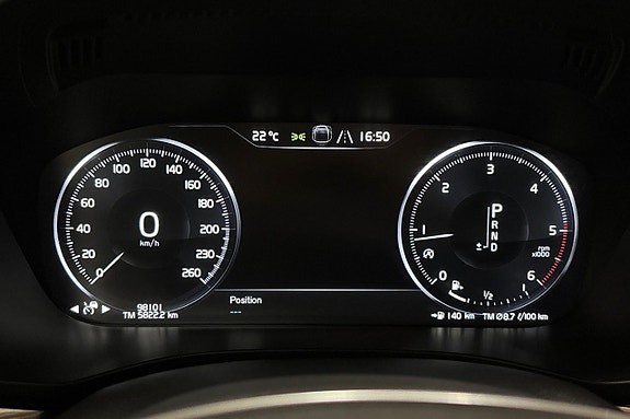 Volvo XC60 17 of 30