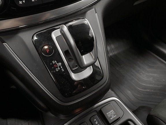 Honda CR-V 13 of 15