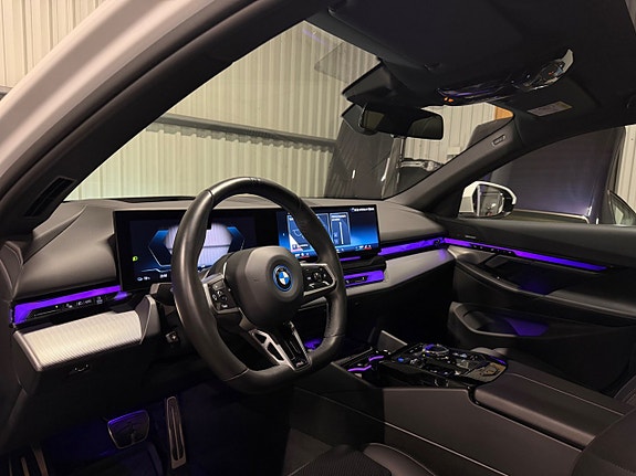 BMW i5 19 of 30