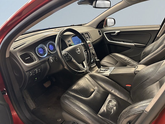 Volvo V60 7 of 22