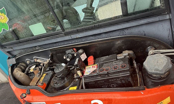 Kubota U27-4 12 of 12