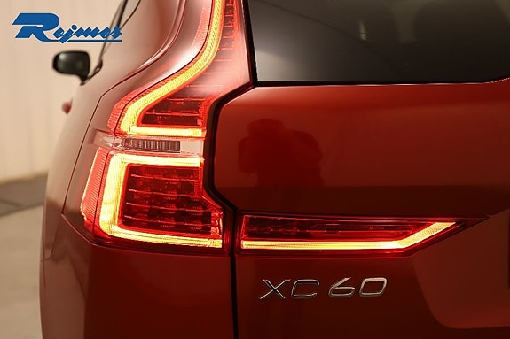 Volvo XC60 15 of 24