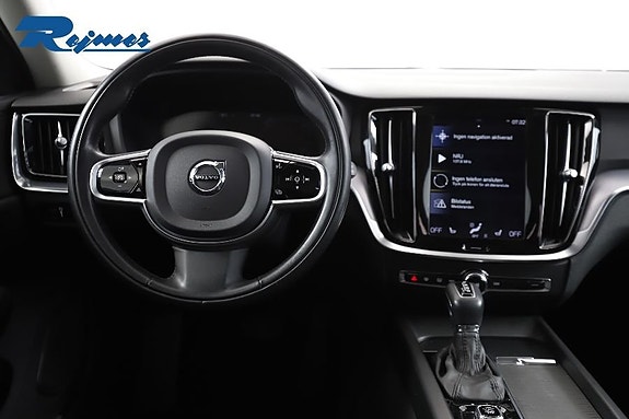 Volvo V60 4 of 24