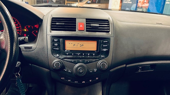 Honda Accord 19 of 22