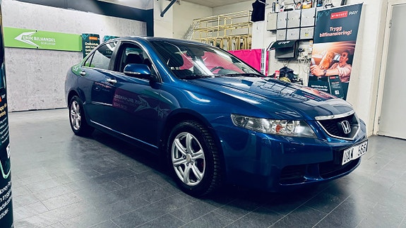 Honda Accord 3 of 22