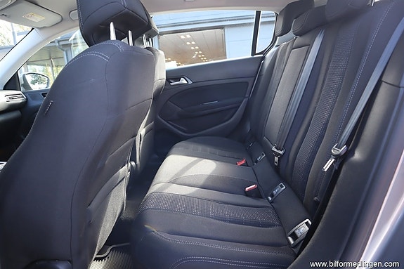 Peugeot 308 12 of 16