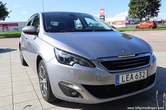 Peugeot 308 3 of 16