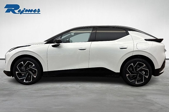 Lynk & Co 02 2 of 21