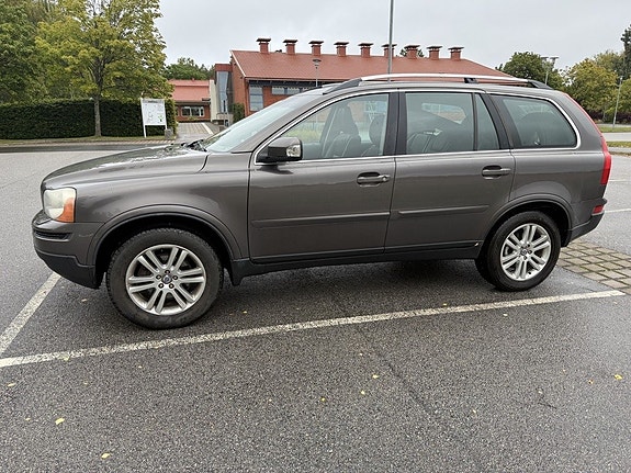 Volvo XC90 8 of 8