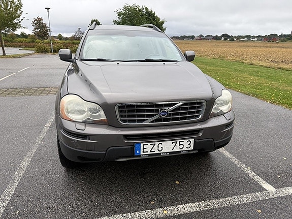 Volvo XC90 7 of 8