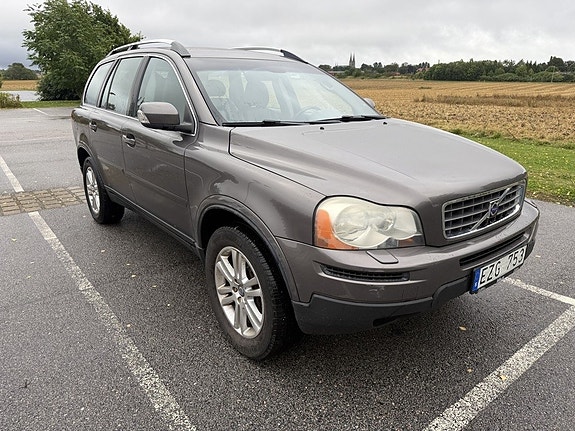 Volvo XC90 6 of 8