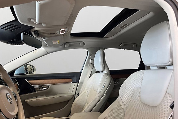 Volvo S90 13 of 30