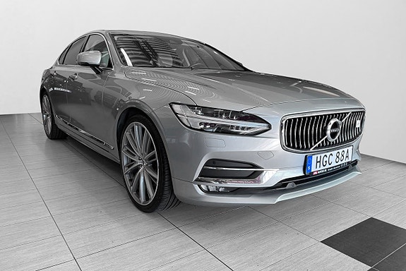 Volvo S90 2 of 30
