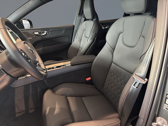 Volvo XC60 6 of 14