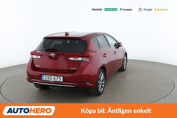 Toyota Auris 6 of 27
