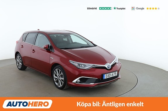 Toyota Auris 8 of 27