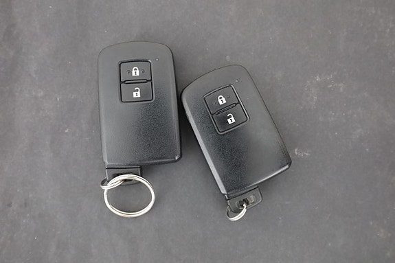 Toyota Auris 27 of 27