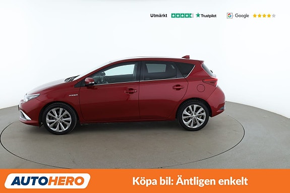 Toyota Auris 2 of 27