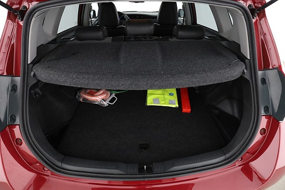 Toyota Auris 18 of 27