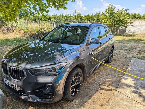 BMW X1 3 of 8