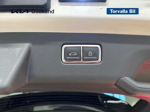 Kia EV9 16 of 21