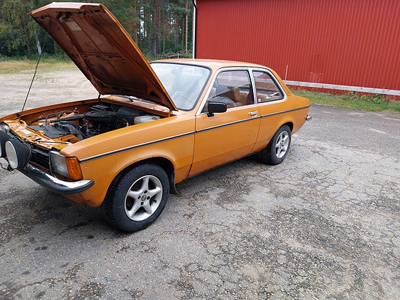 Opel Kadett 2 of 10