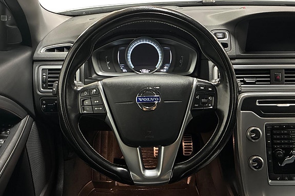 Volvo XC70 16 of 23