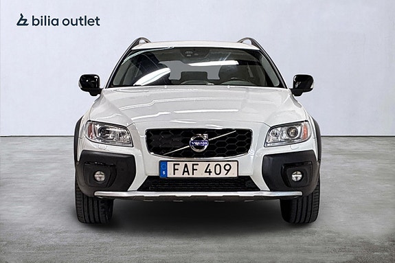 Volvo XC70 3 of 23