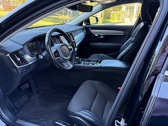 Volvo V90 6 of 9