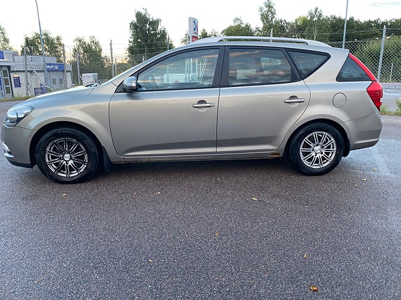 Kia Ceed 6 of 12