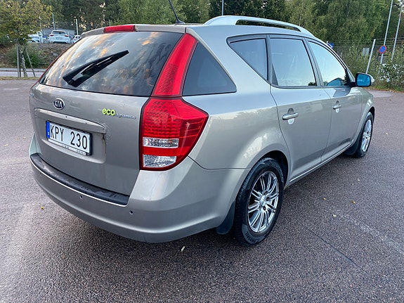 Kia Ceed 5 of 12