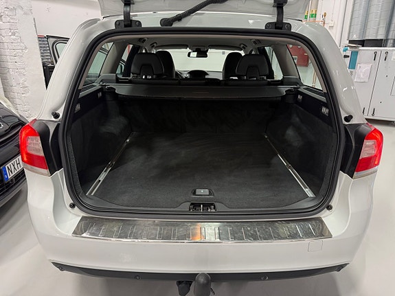Volvo V70 13 of 13