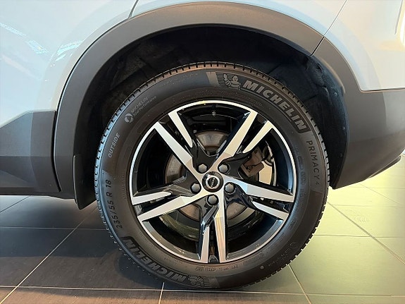 Volvo XC40 17 of 20