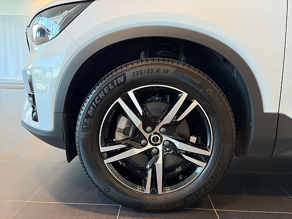 Volvo XC40 16 of 20