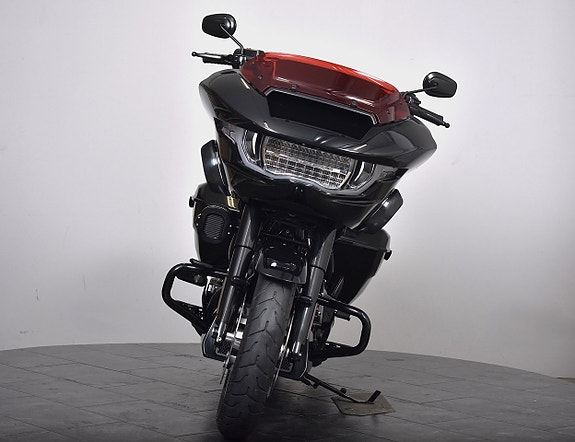 Harley-Davidson ROAD GLIDE HEAVY BREATHER INSUG OCH SE SLIP-ONS / 630 MIL 2 of 18