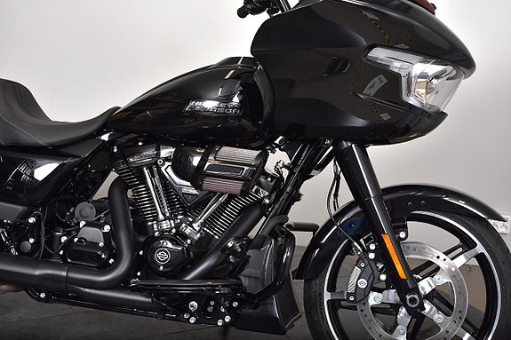 Harley-Davidson ROAD GLIDE HEAVY BREATHER INSUG OCH SE SLIP-ONS / 630 MIL 14 of 18