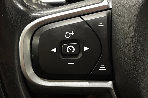 Volvo XC60 23 of 25