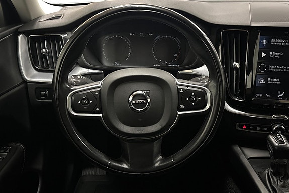 Volvo XC60 16 of 25